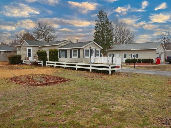 167 S Division Street, Hesperia, MI 49421