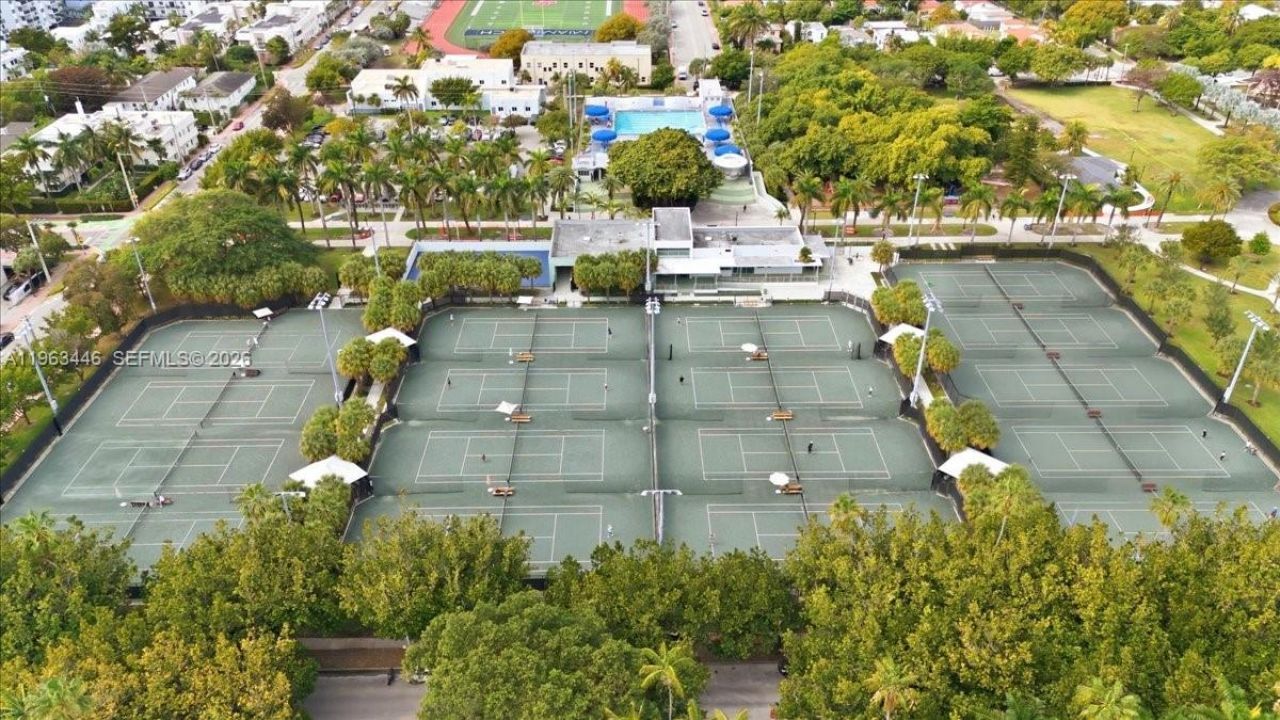 736 12th St, Unit 7, Miami Beach, FL 33139 Photo