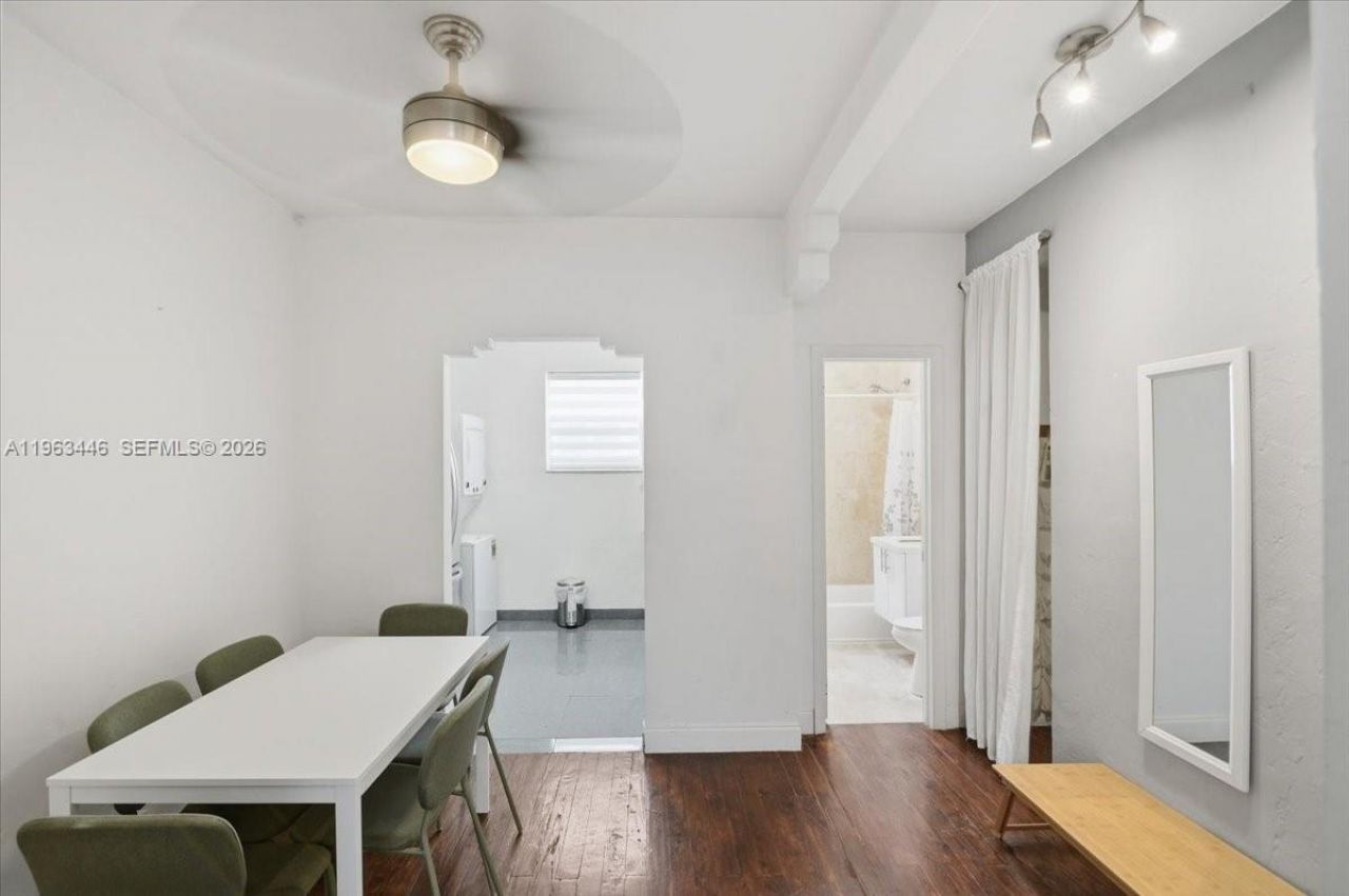 736 12th St, Unit 7, Miami Beach, FL 33139 Photo