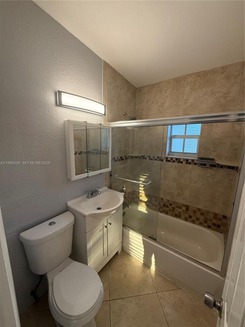 4120 NE 12th Ter, Unit N/A, Pompano Beach, FL 33064 Photo
