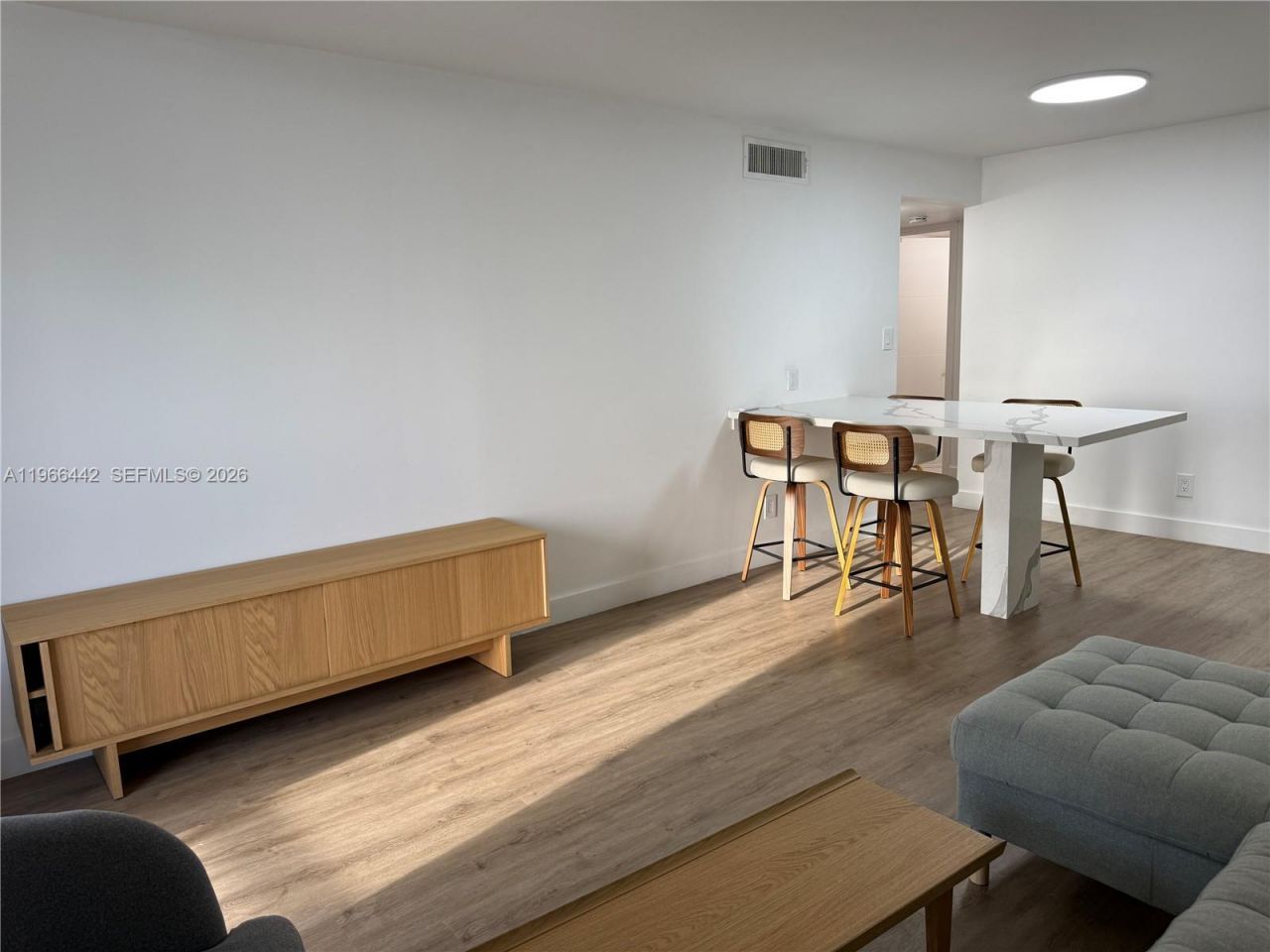 4301 Collins Ave , Unit 208, Miami Beach, FL 33140 Photo