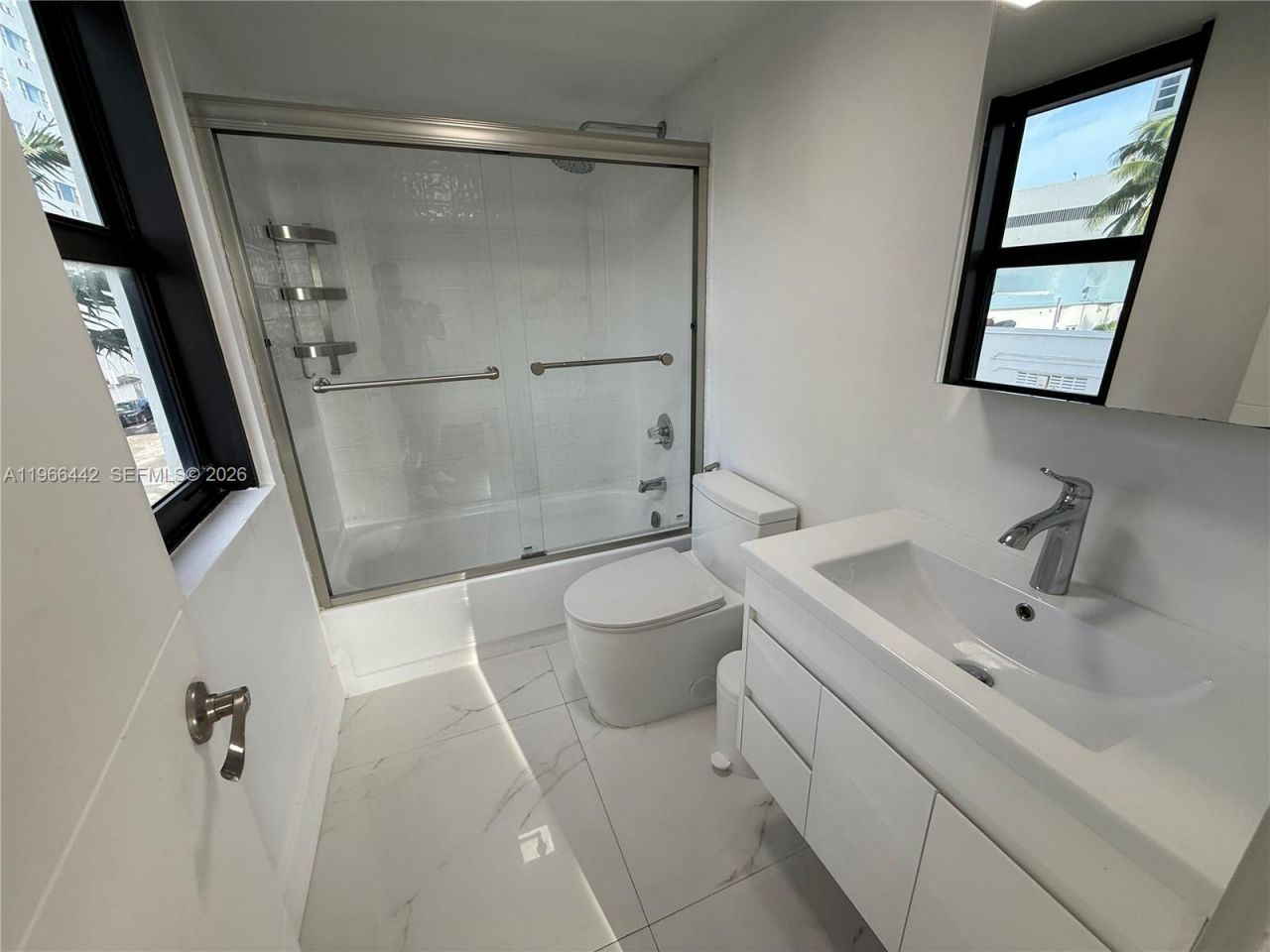 4301 Collins Ave , Unit 208, Miami Beach, FL 33140 Photo