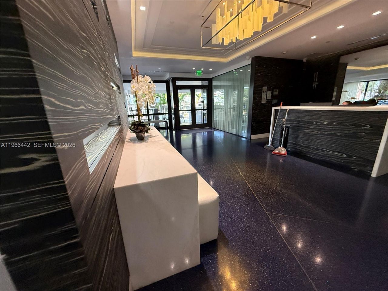 4301 Collins Ave , Unit 208, Miami Beach, FL 33140 Photo