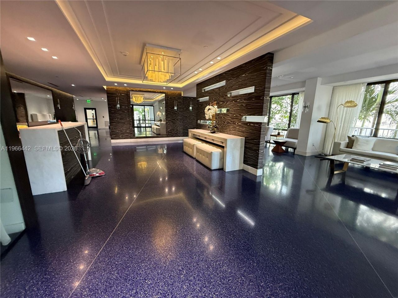 4301 Collins Ave , Unit 208, Miami Beach, FL 33140 Photo