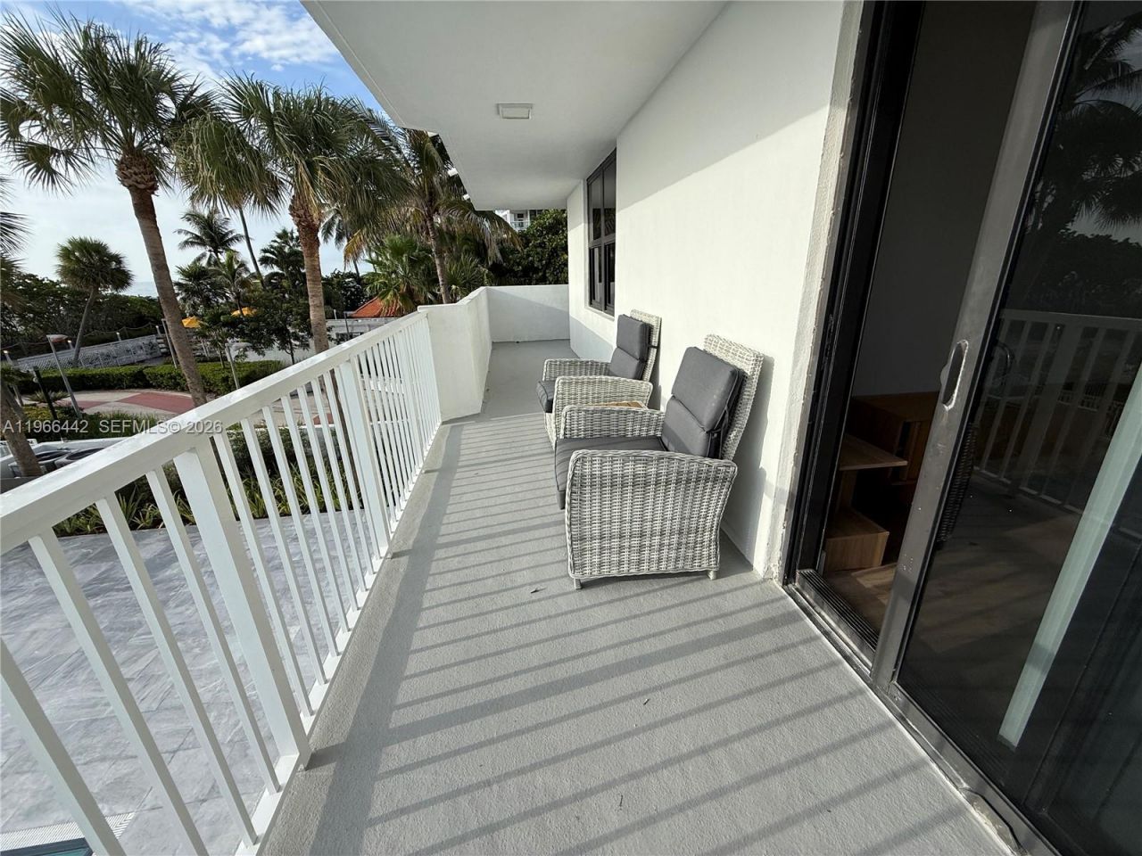 4301 Collins Ave , Unit 208, Miami Beach, FL 33140 Photo