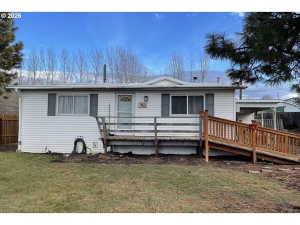 843 NW BRIDGE ST, John Day, OR 97845