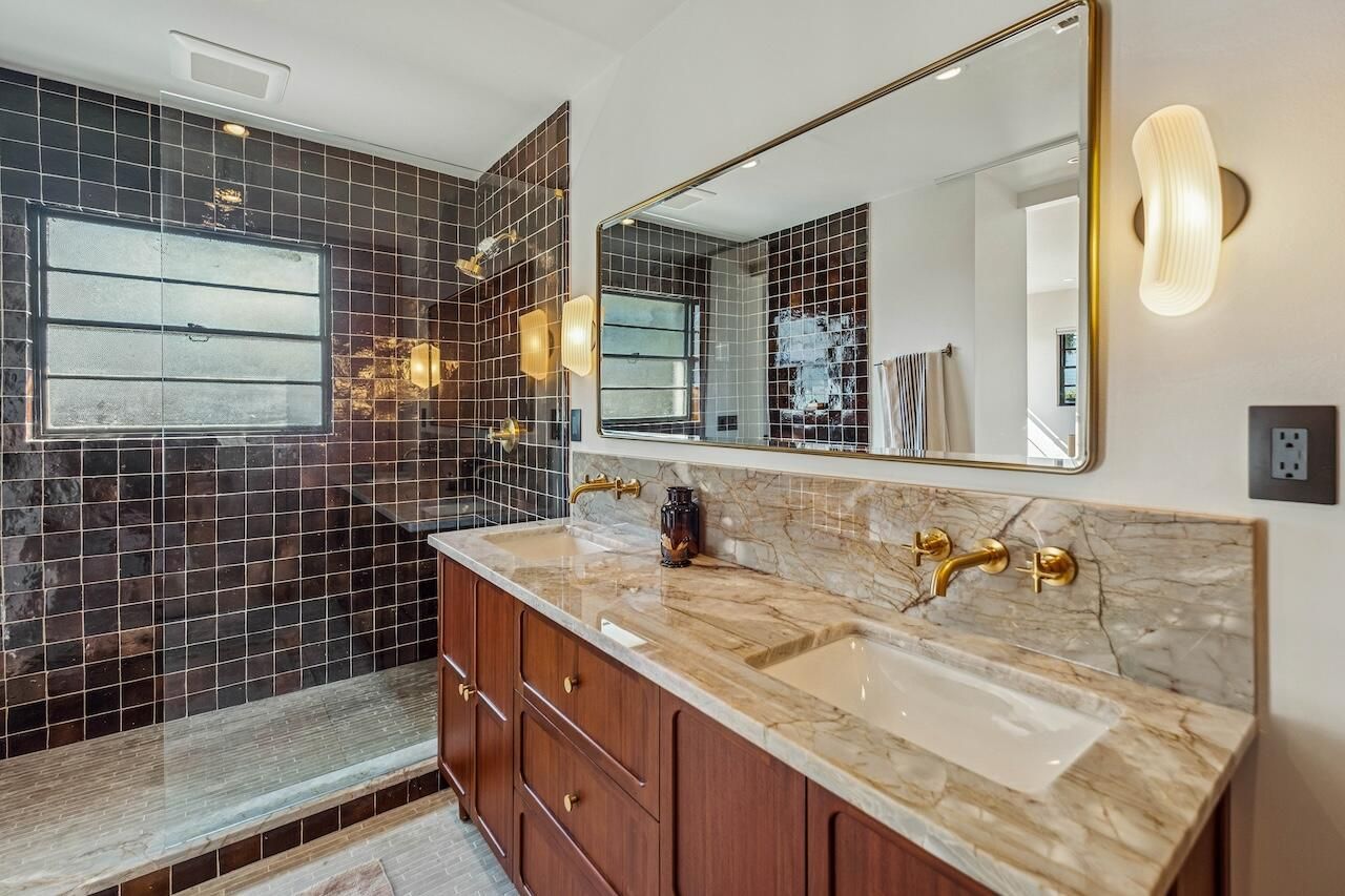 930 Ashley Avenue Photo 25