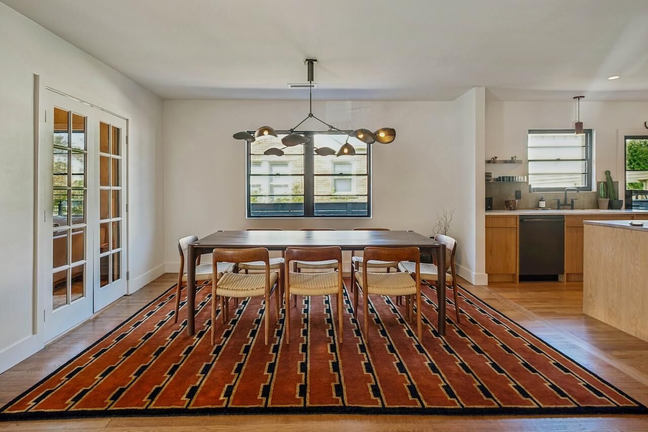 930 Ashley Avenue Photo 9