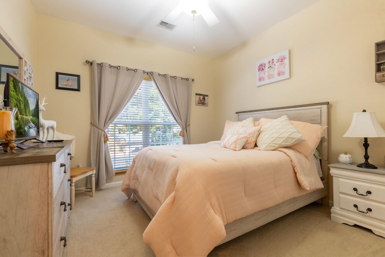 9615 N Carousel Circle Photo 10