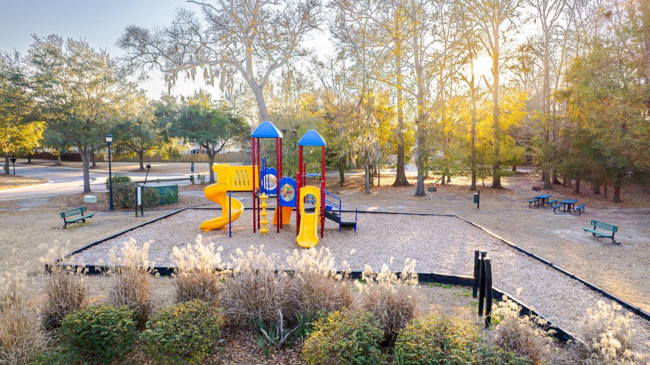 9615 N Carousel Circle Photo 22