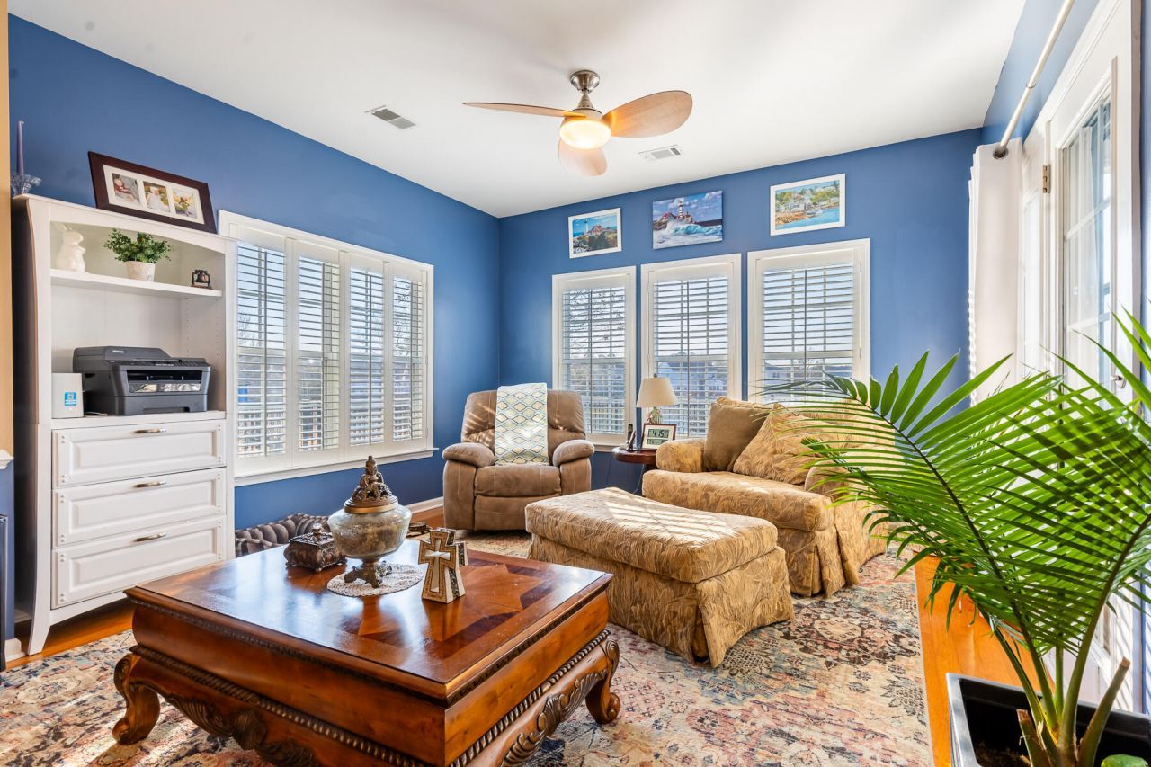 9615 N Carousel Circle Photo 8