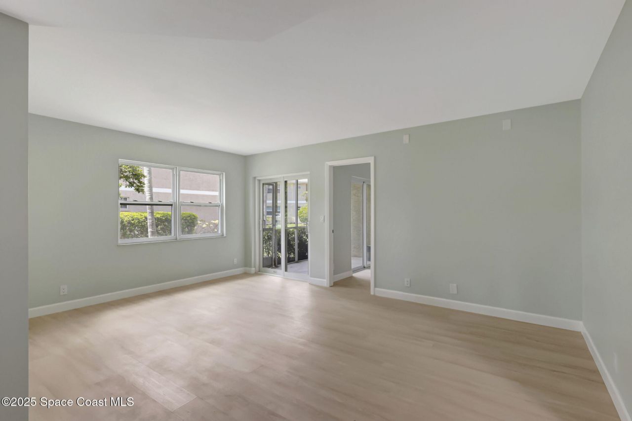 1538 SE Royal Green Circle, Unit 102, Port Saint Lucie, FL 34952 Photo