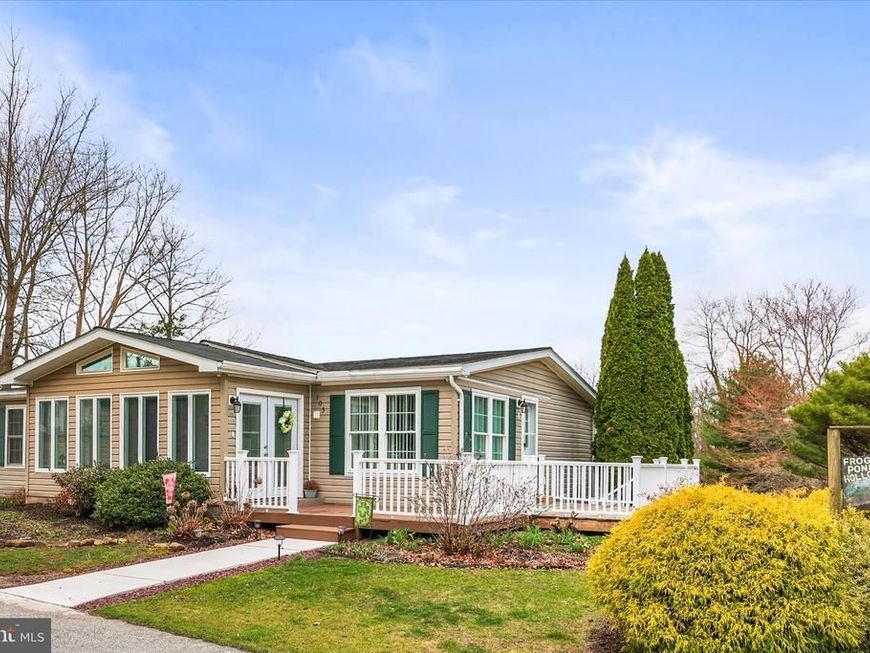 105 Frog Pond Hollow, Abbottstown, PA 17301 Main Photo