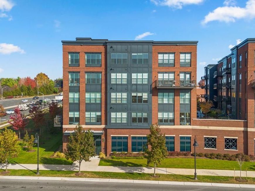 502 Diamondback Drive, Unit 200, Gaithersburg, MD 20878 Main Photo