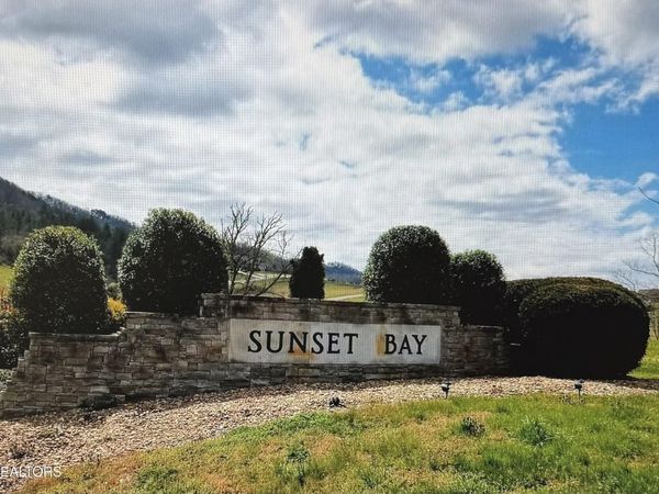 Captains Cove, Sharps Chapel, TN 37866