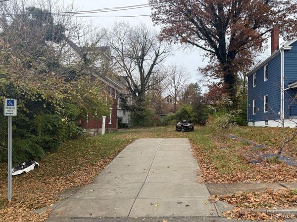 3507 Bevis Avenue, Cincinnati, OH 45207