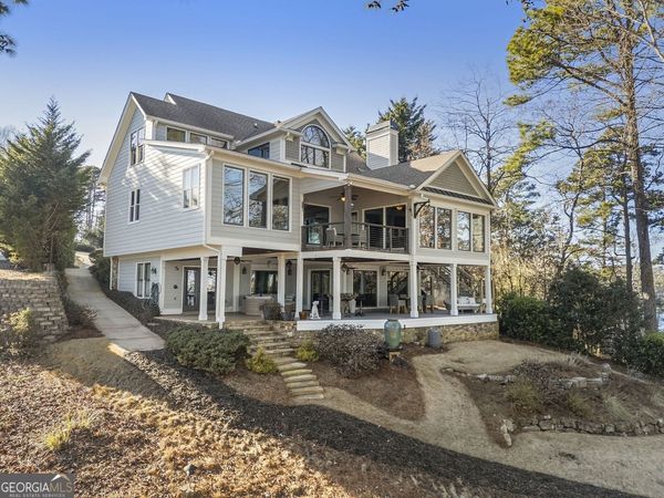 6402 Lakeview Drive, Buford, GA 30518