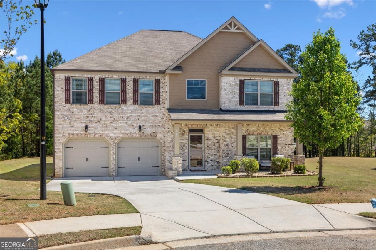 343 Bandelier Circle, Hampton, GA 30228 Main Photo