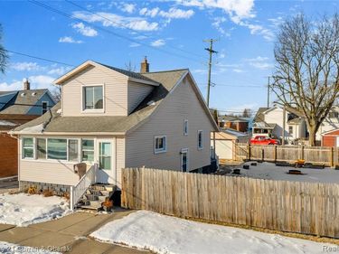 1882 7th Street, Wyandotte, MI 48192