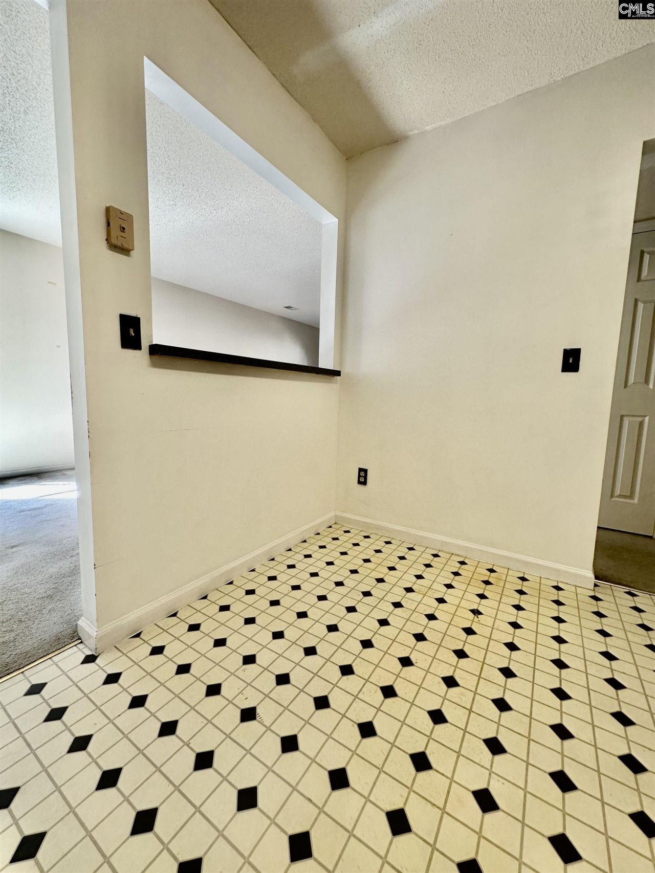 209 Maple Tree Court Photo 10