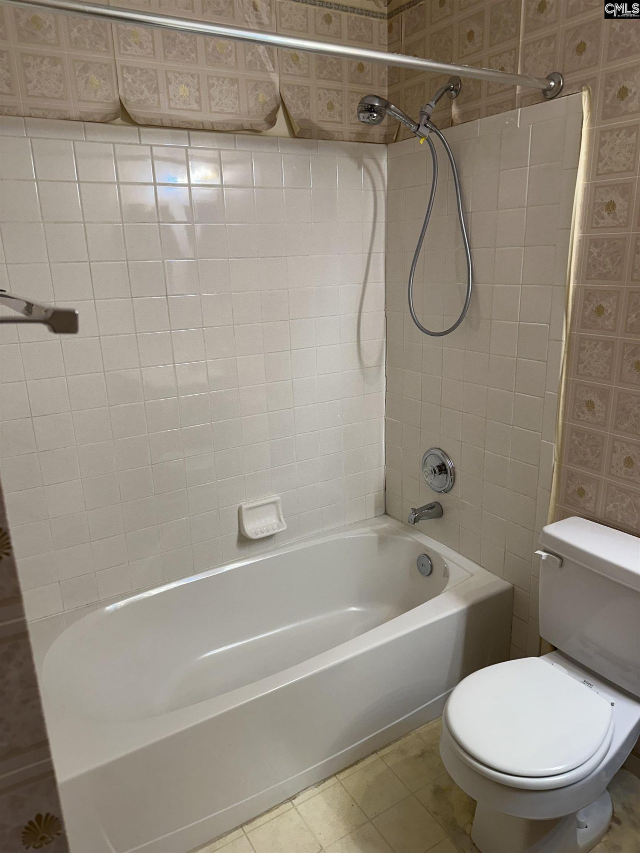 209 Maple Tree Court Photo 15