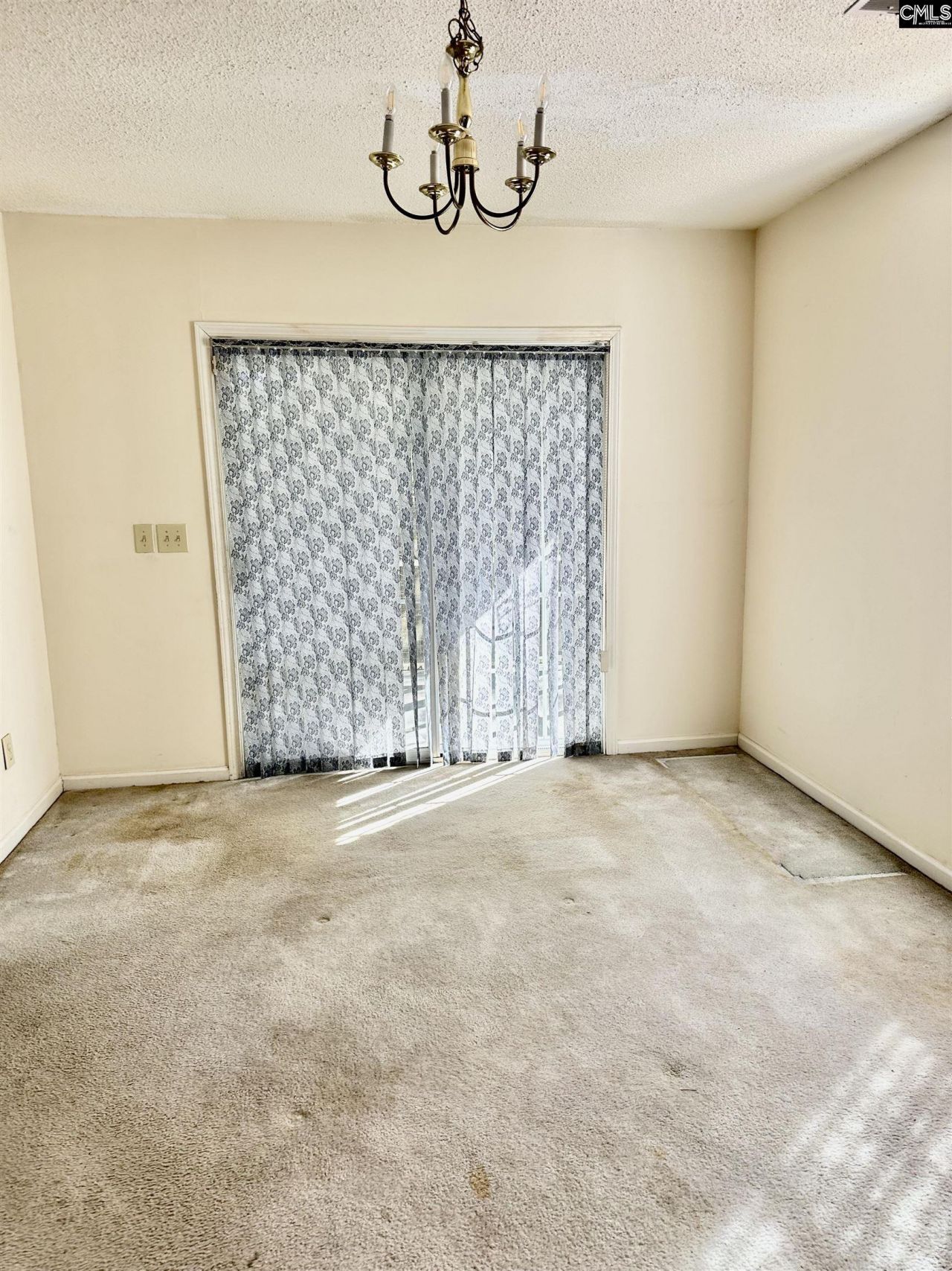 209 Maple Tree Court Photo 5