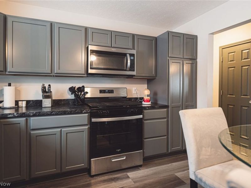 644 Chapel Lane, Campbell, OH 44405 Photo 8