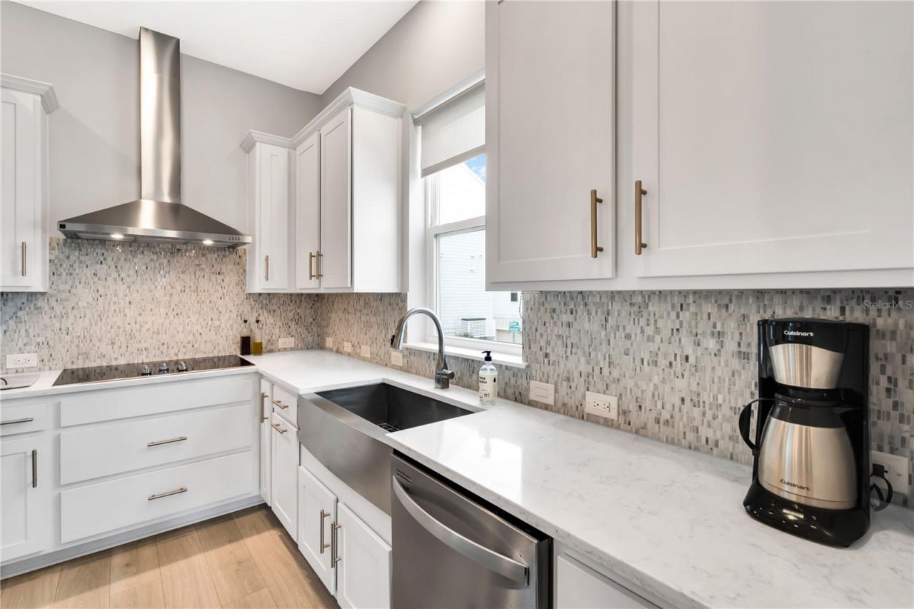 421 Gowdy Road, Sarasota, FL 34237 Photo