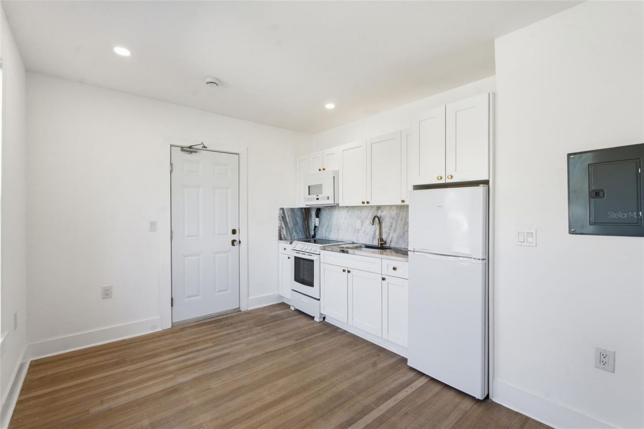 326 6th Avenue N, Unit 101, Saint Petersburg, FL 33701 Photo