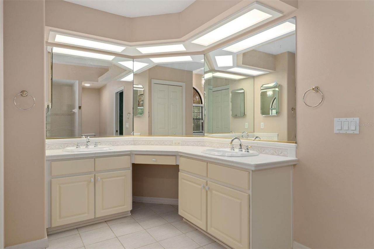 3337 N Yacht Terrace, Beverly Hills, FL 34465 Photo