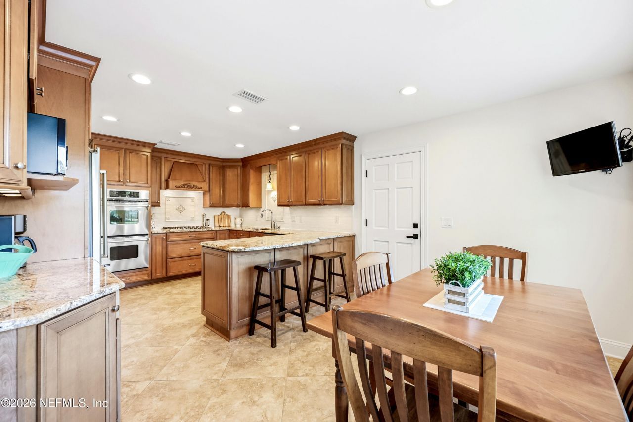 3507 Hidden Lake Drive W, Jacksonville, FL 32216 Photo