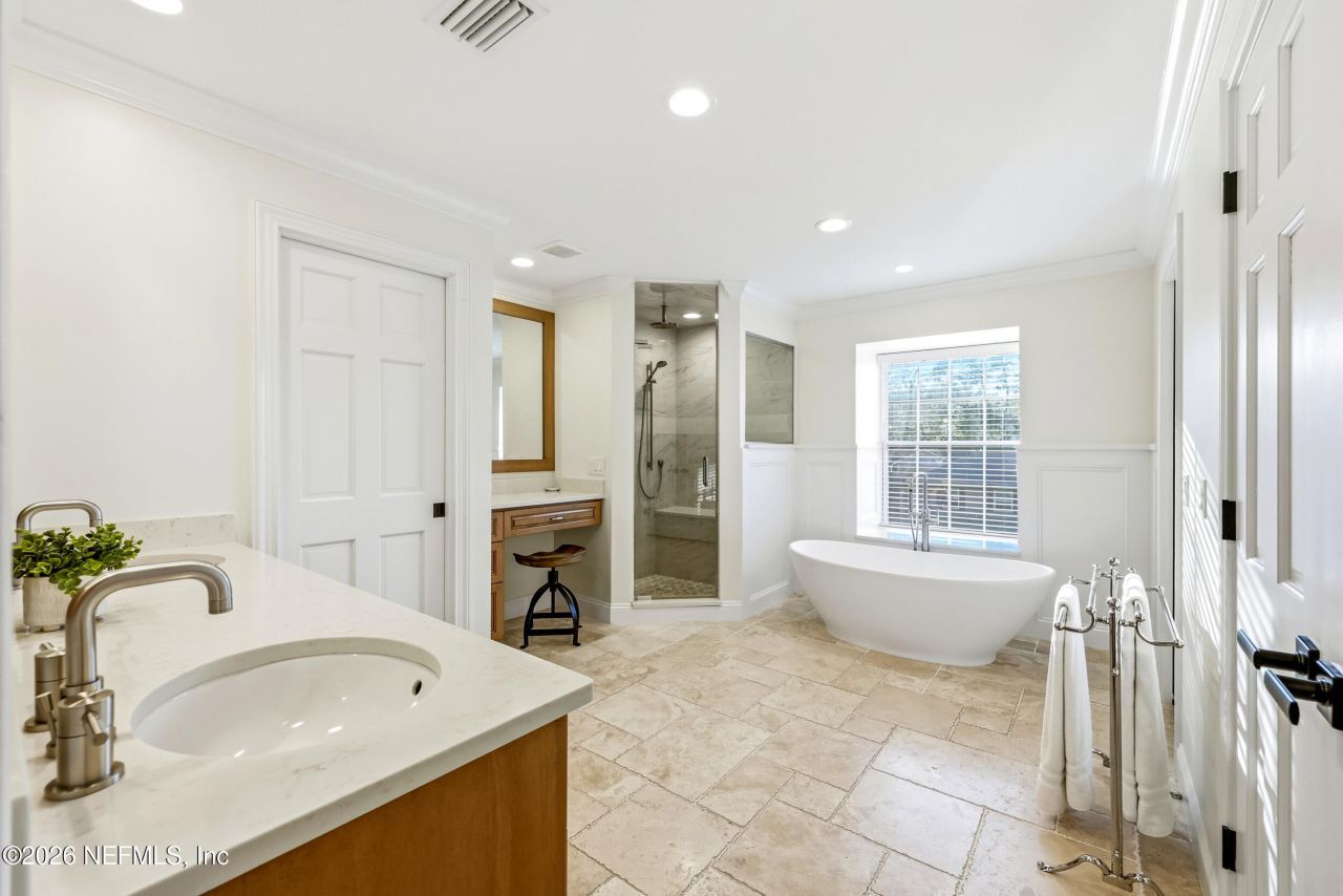 3507 Hidden Lake Drive W, Jacksonville, FL 32216 Photo