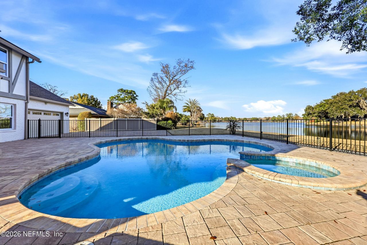 3507 Hidden Lake Drive W, Jacksonville, FL 32216 Photo