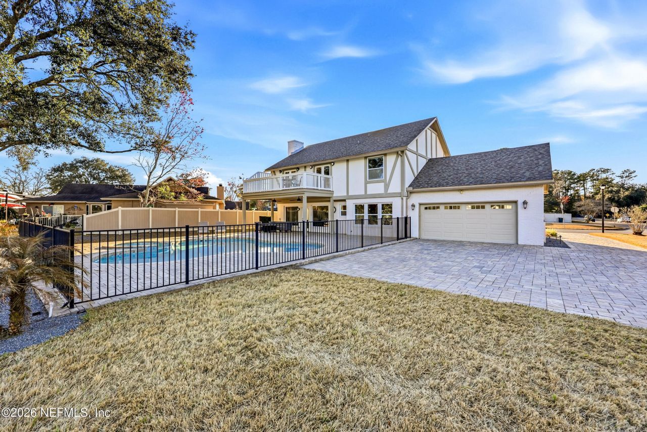 3507 Hidden Lake Drive W, Jacksonville, FL 32216 Photo