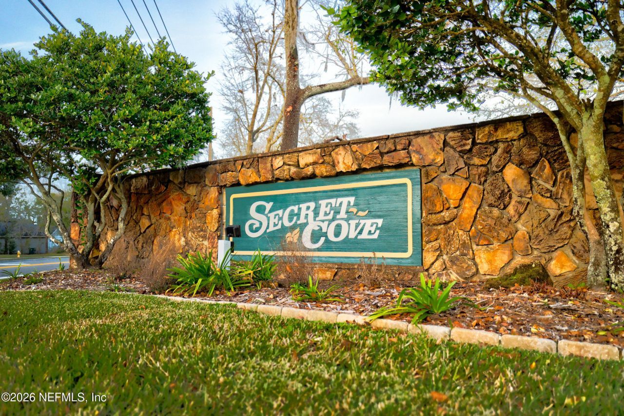 3507 Hidden Lake Drive W, Jacksonville, FL 32216 Photo