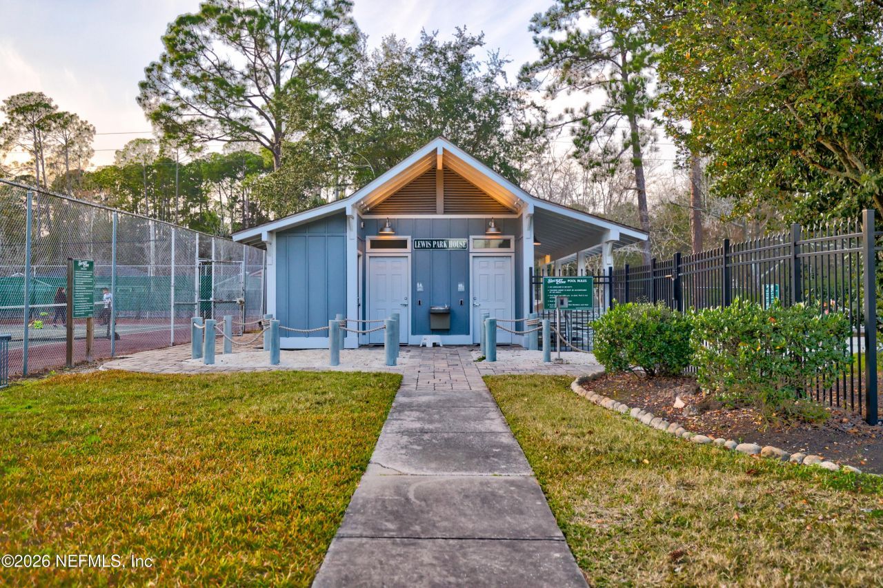 3507 Hidden Lake Drive W, Jacksonville, FL 32216 Photo