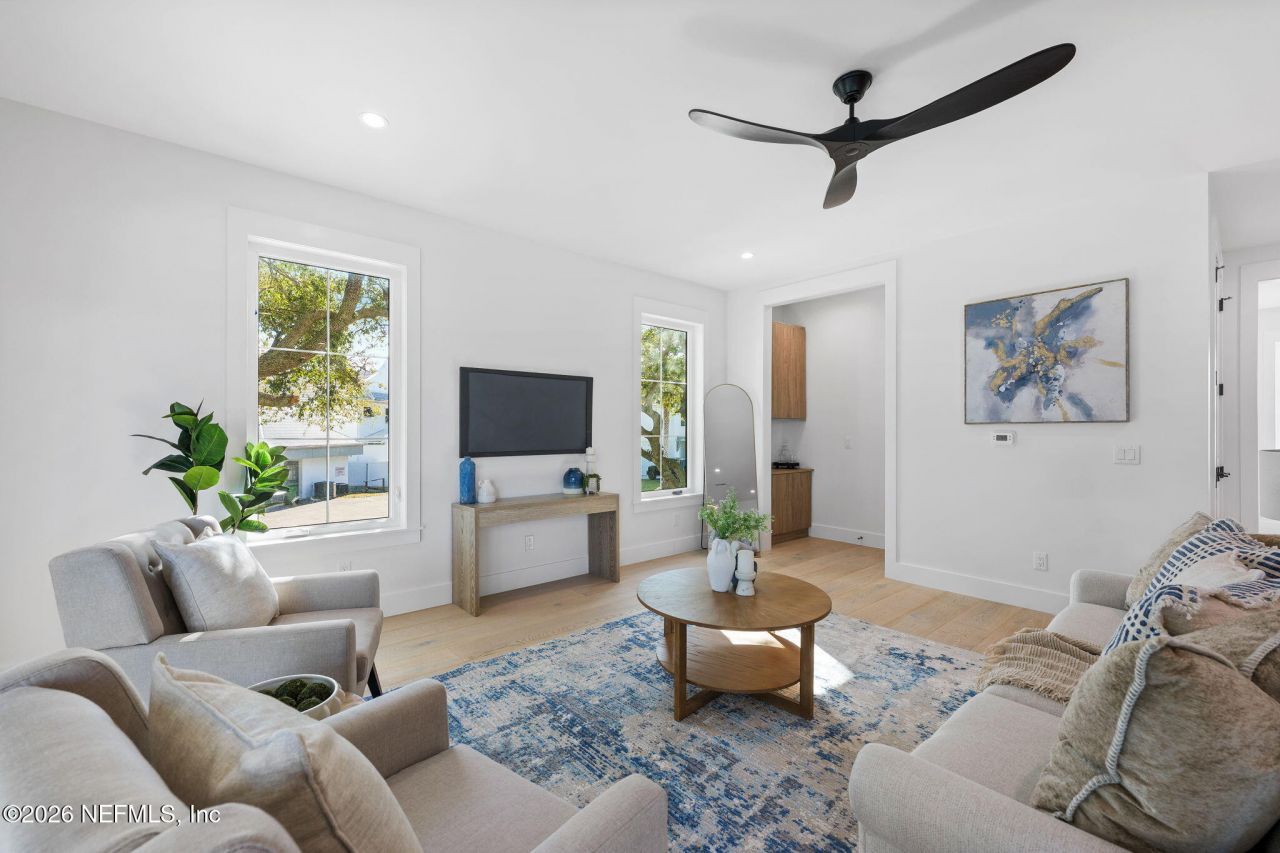 319 St Augustine Boulevard, Jacksonville Beach, FL 32250 Photo