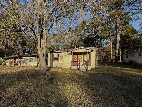 1141 LAKESHORE Boulevard, Jacksonville, FL 32205