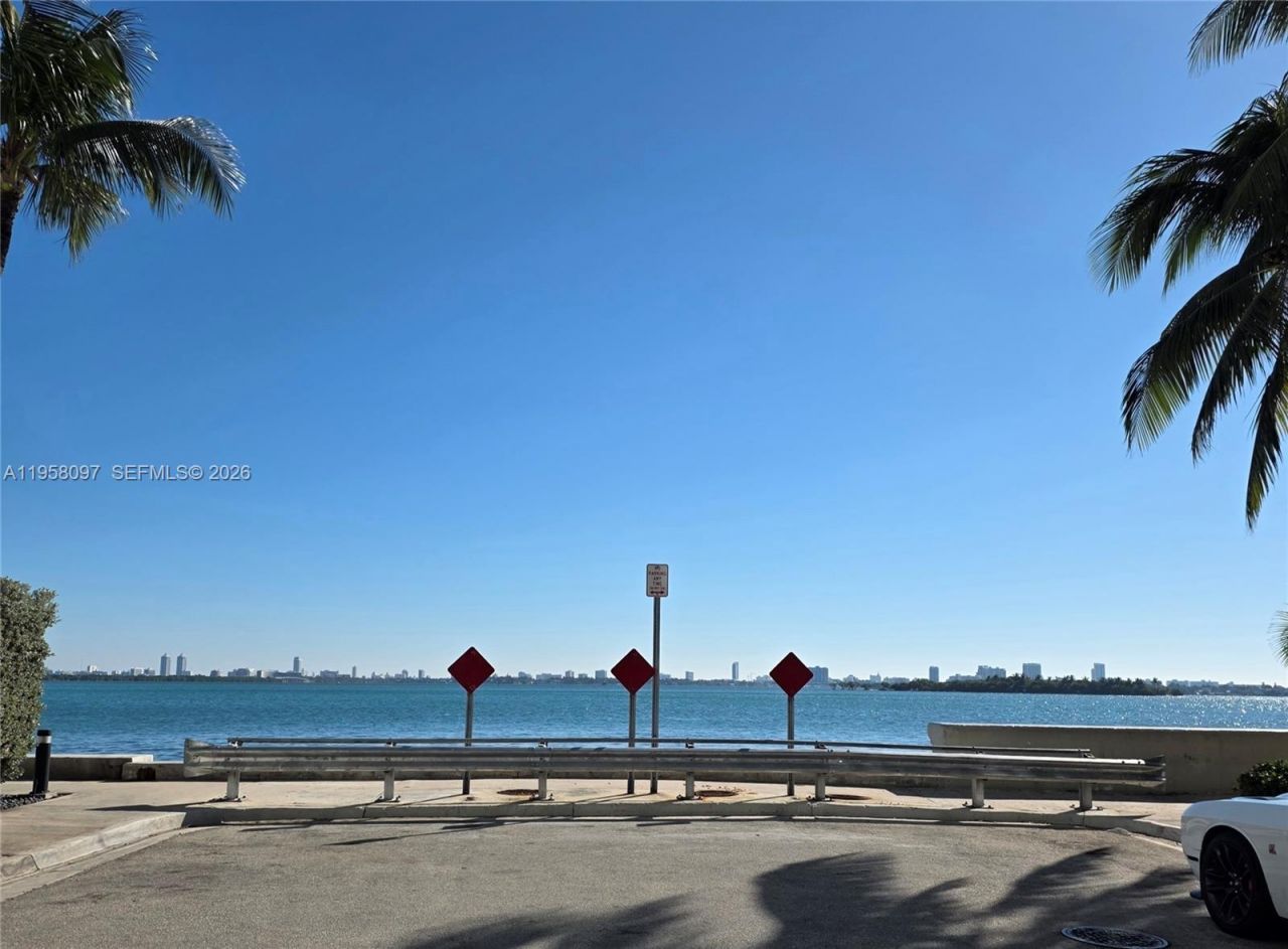 471 NE 25th St, Unit 601, Miami, FL 33137 Photo