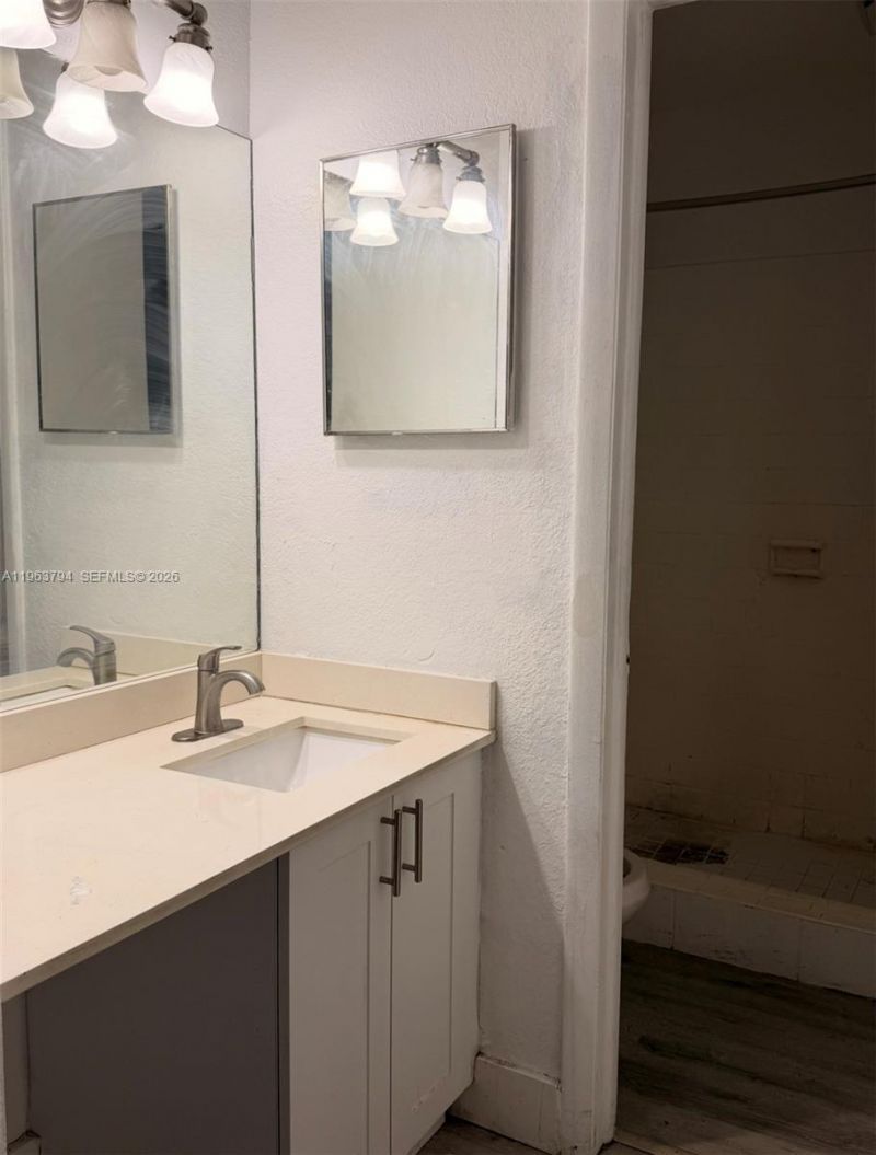 4535 Treehouse Ln, Unit F, Tamarac, FL 33319 Photo