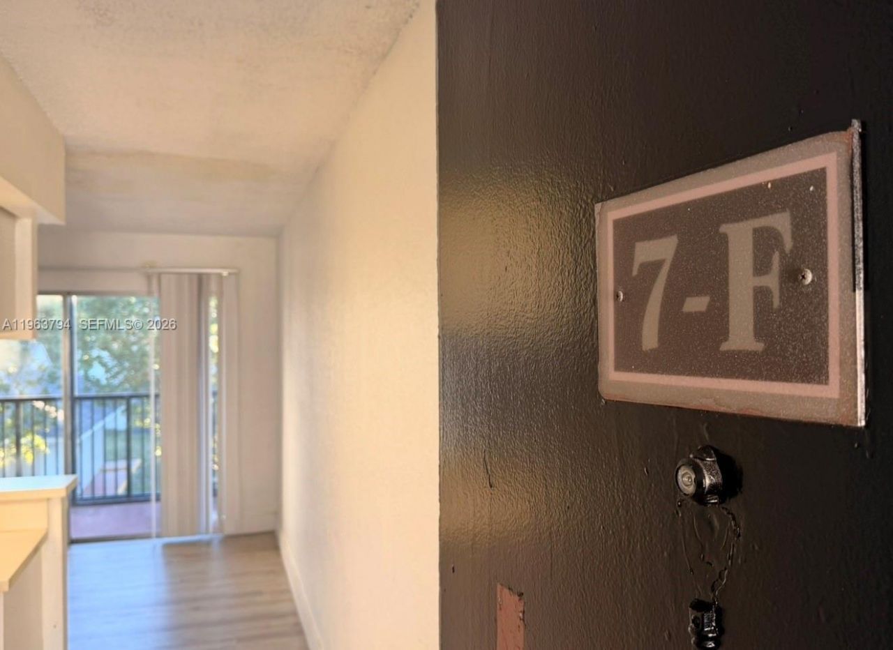 4535 Treehouse Ln, Unit F, Tamarac, FL 33319 Photo