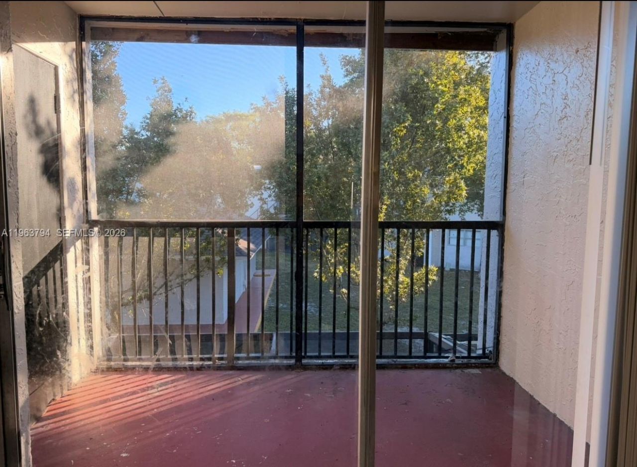 4535 Treehouse Ln, Unit F, Tamarac, FL 33319 Photo