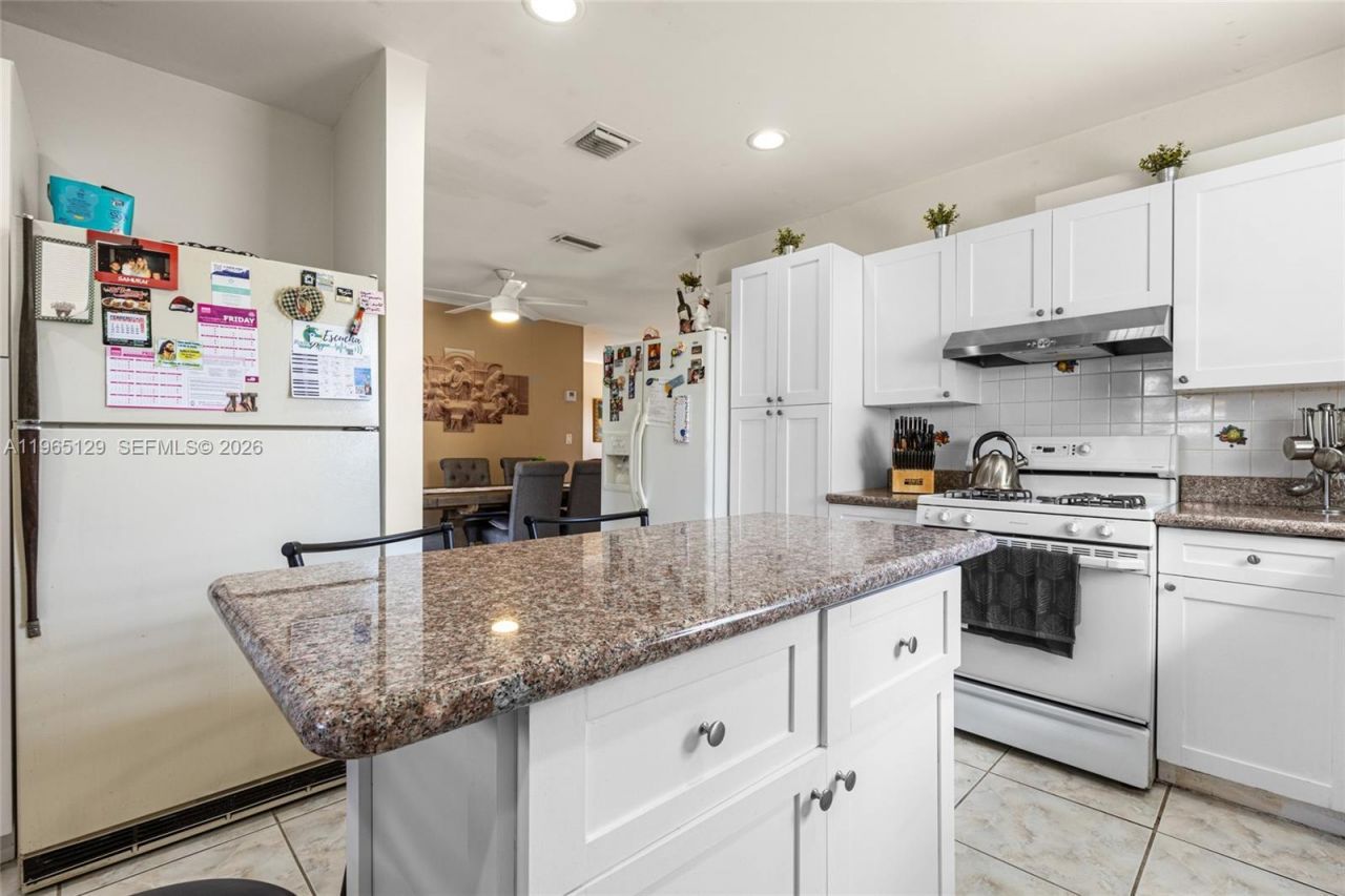 11845 SW 203rd Ter, Miami, FL 33177 Photo