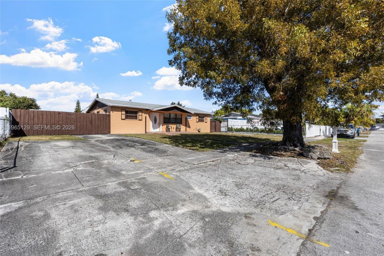 11845 SW 203rd Ter, Miami, FL 33177 Photo