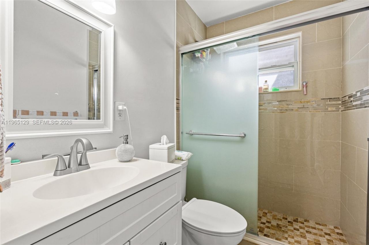 11845 SW 203rd Ter, Miami, FL 33177 Photo