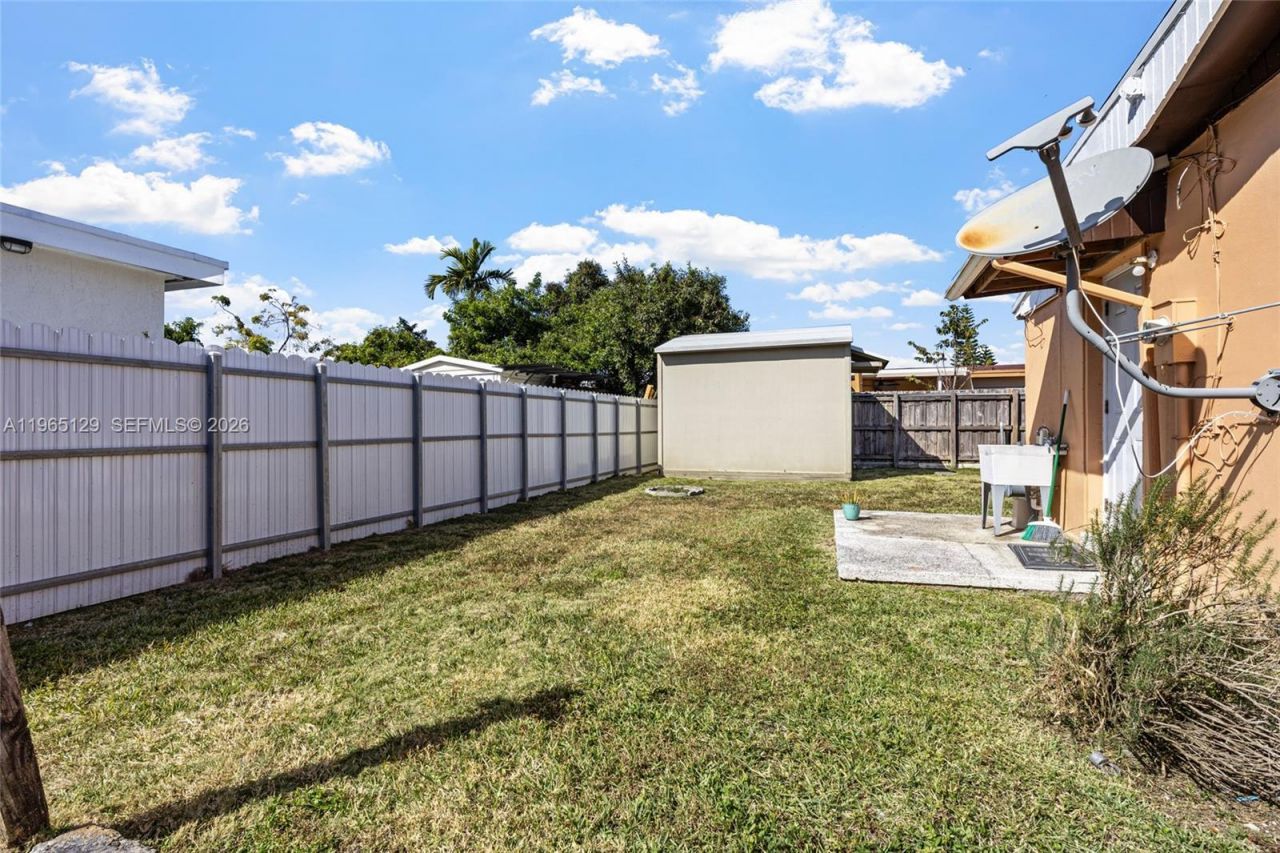 11845 SW 203rd Ter, Miami, FL 33177 Photo