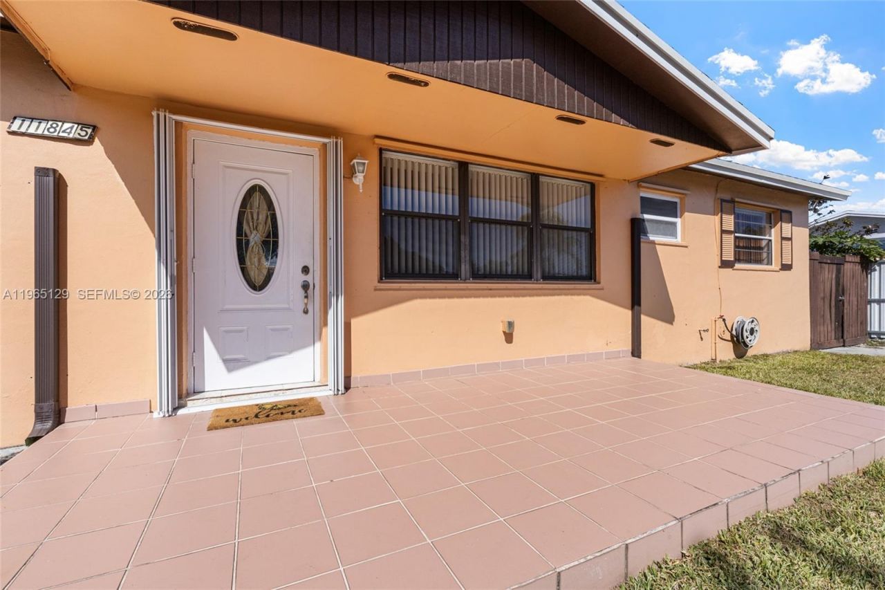 11845 SW 203rd Ter, Miami, FL 33177 Photo