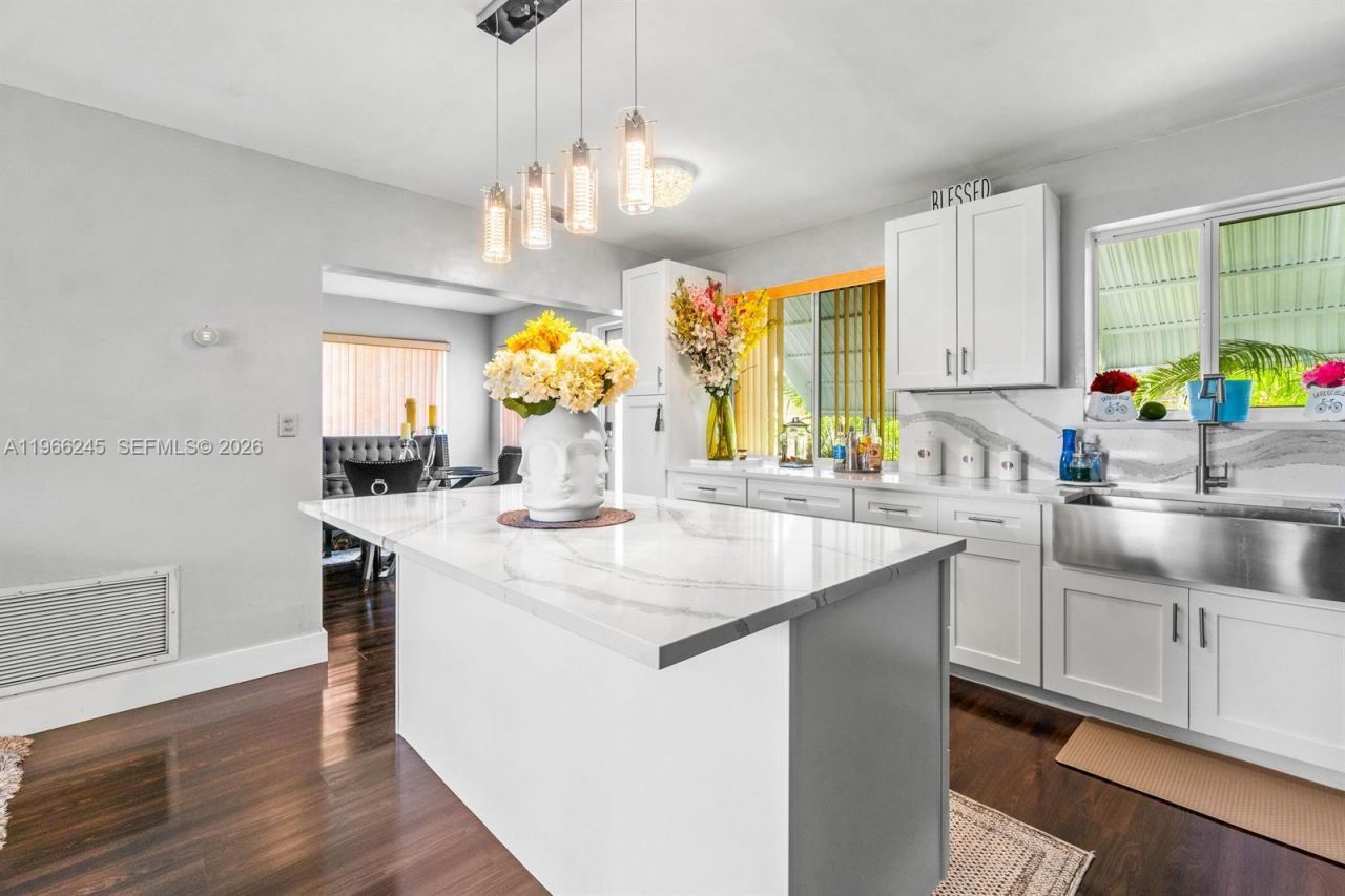 3201 Abbott Ln , Hollywood, FL 33021 Photo