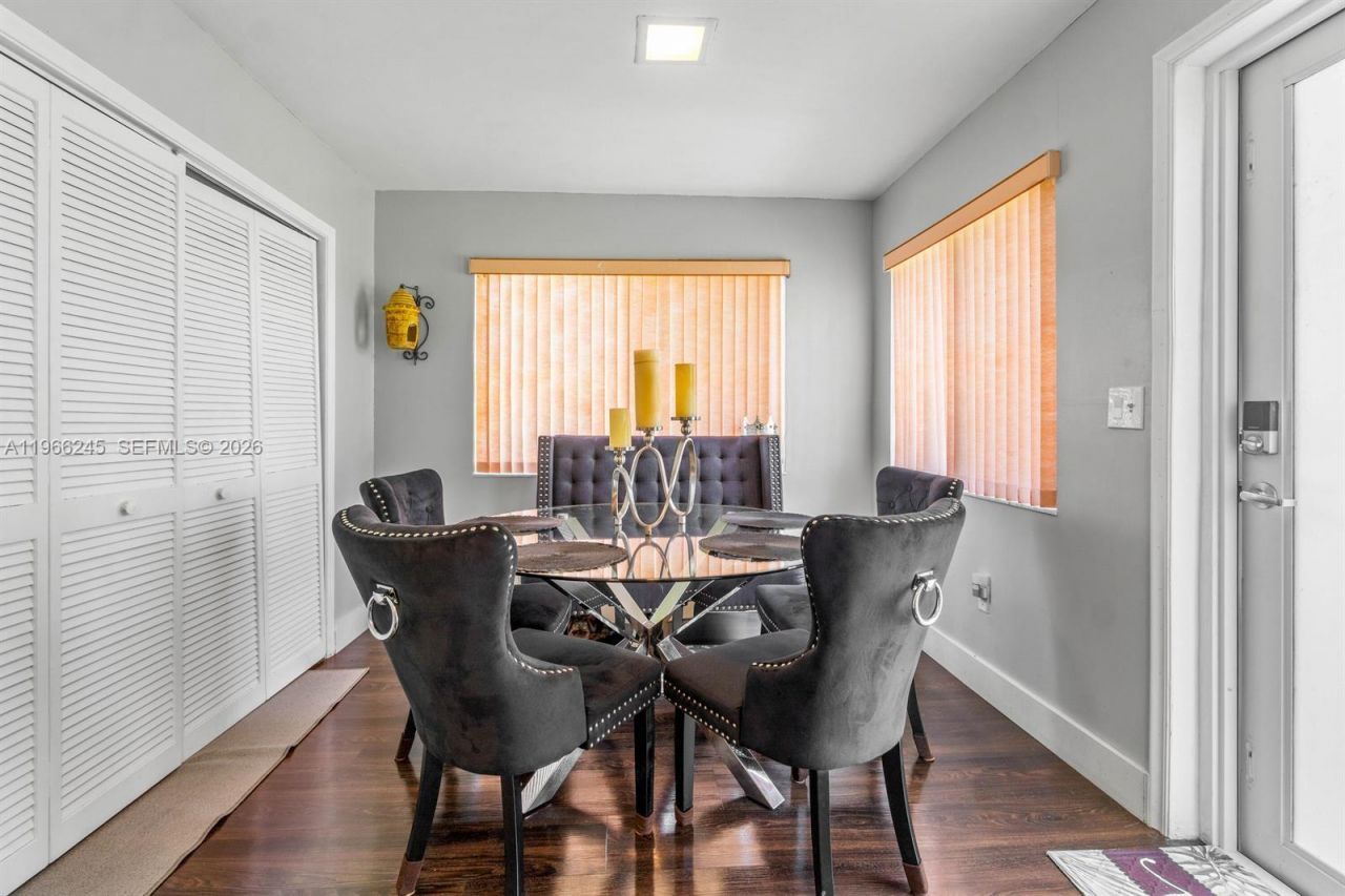 3201 Abbott Ln , Hollywood, FL 33021 Photo