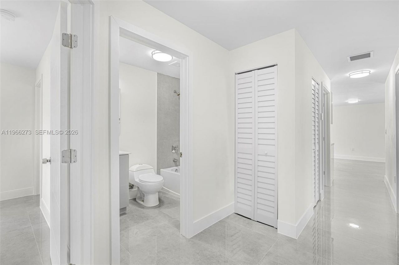 933 NW 50th St , Miami, FL 33127 Photo